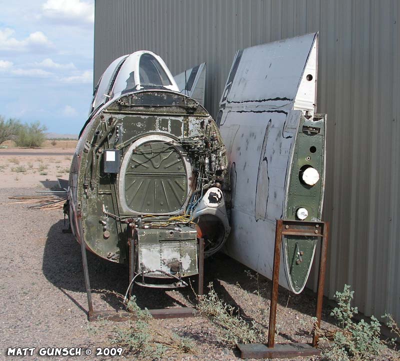 T-28 Trojan 137712 front
